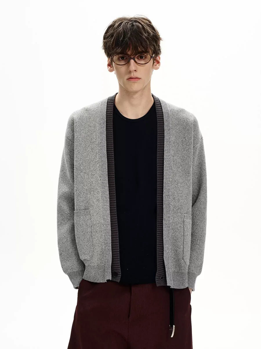 Vネックデザインカーディガン SW606