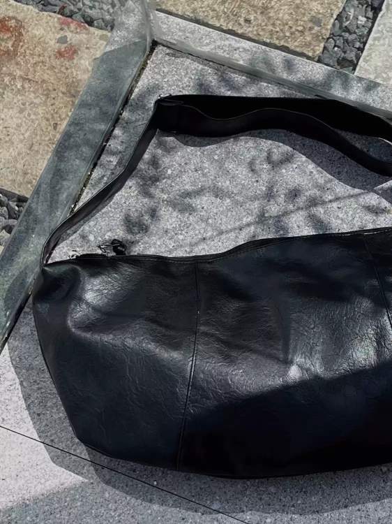 ソフトレザーワンショルダーバッグ BAG302