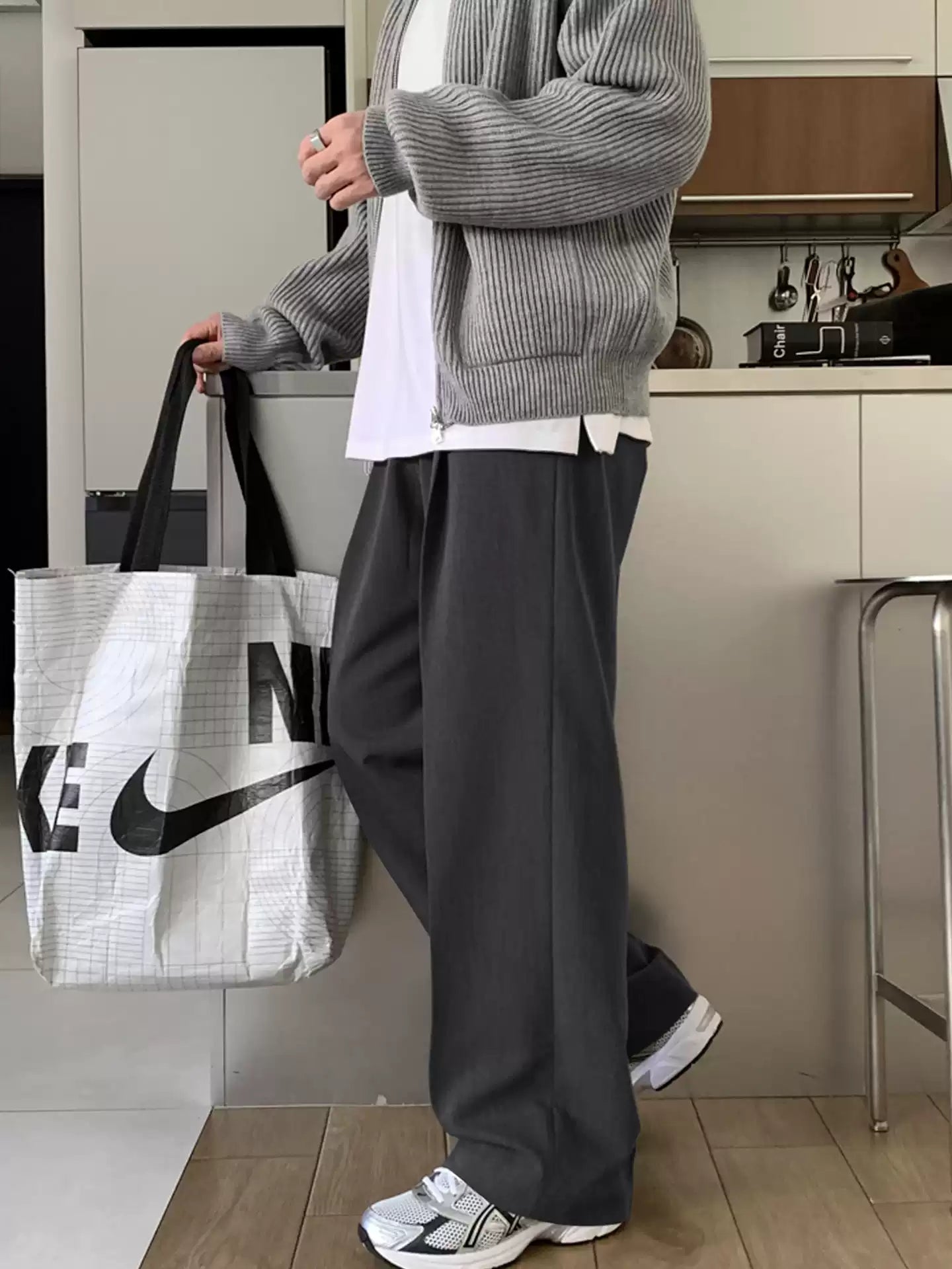 モードカジュアルストレートパンツ P401