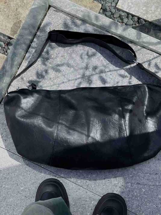 ソフトレザーワンショルダーバッグ BAG302