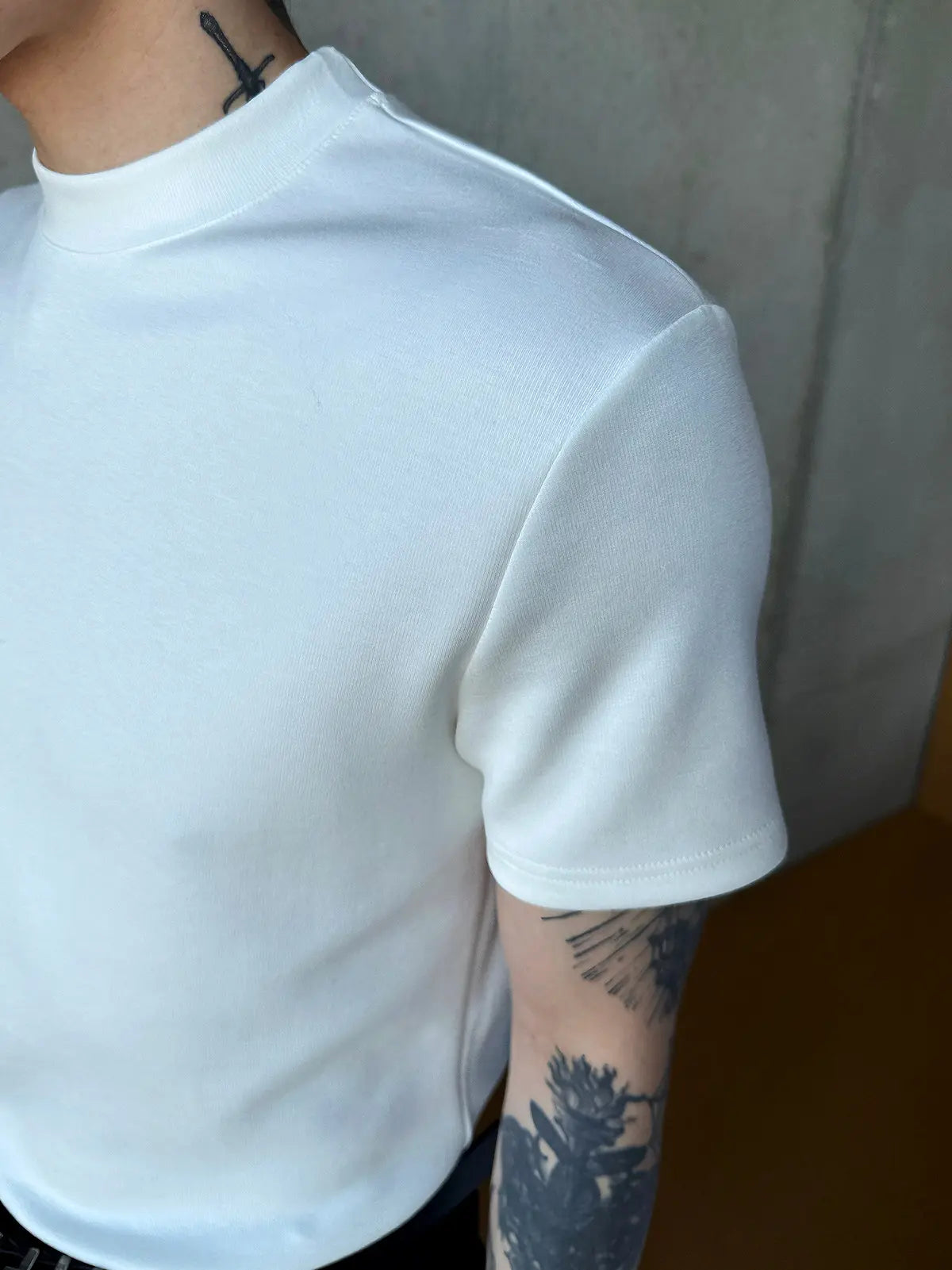 モックネックTシャツ S205